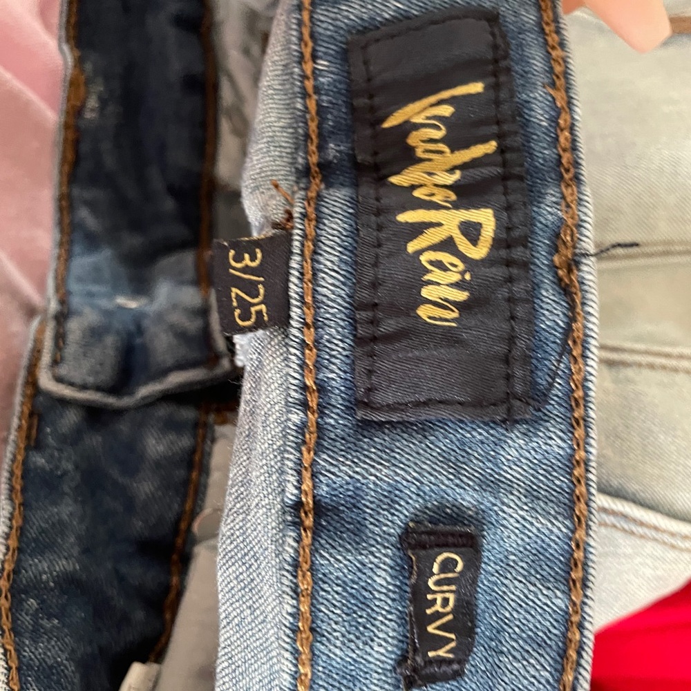Jeans - Picture 4 of 5